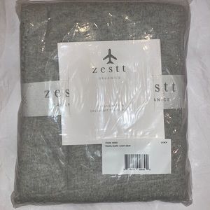 Organic cotton Dreamsoft travel scarf.